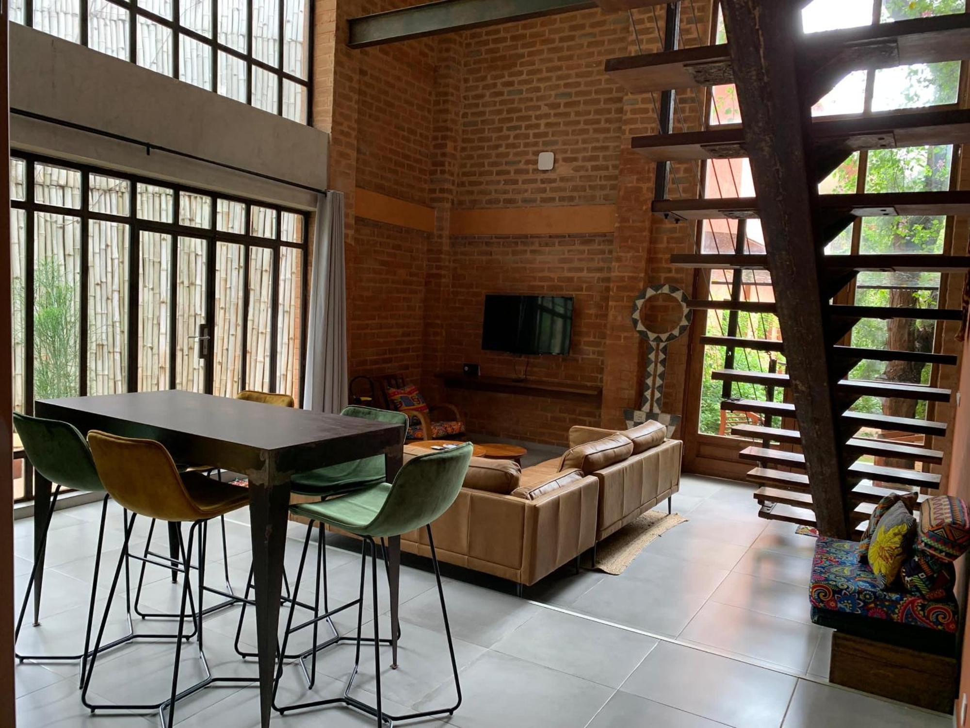 Le Patio Hotel Lome Bagian luar foto