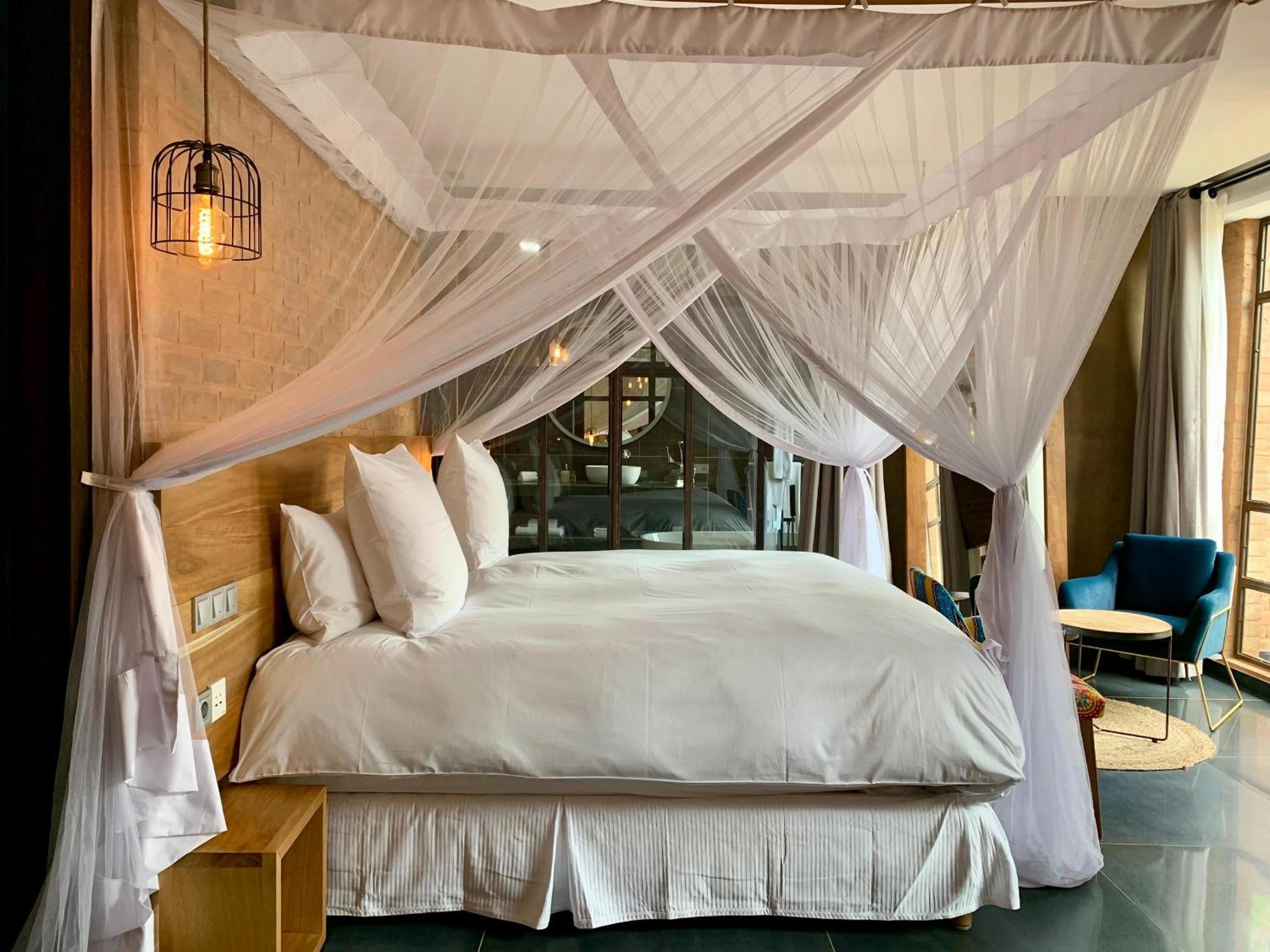 Le Patio Hotel Lome Bagian luar foto